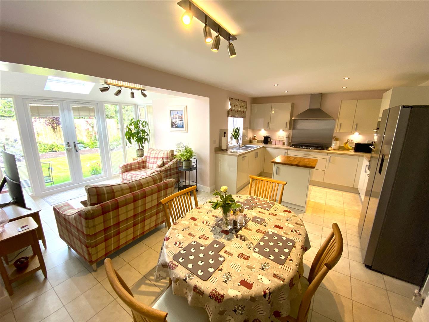 47, The Squirrels, Whitchurch, SY13 4JU Estate Agents & Auctioneers